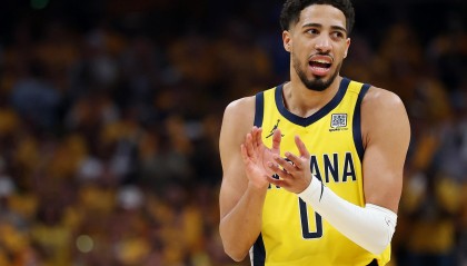 哈利伯顿：在总决赛G5我拉伤小腿后 一些亲友和导师劝我别再打了