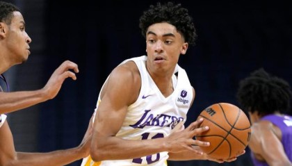 直播观看-湖人潜心打造3D菜鸟：克里斯蒂对新赛季有信心