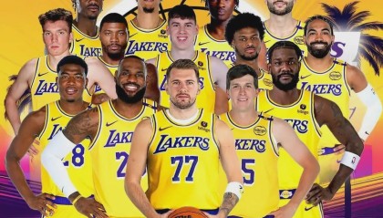 NBA高管称湖人队变得更好，2026年保底西部决赛，詹姆斯还要走？