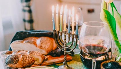 朱芳雨：越来越多中国球员冲击海外联赛，值得我们鼓掌点赞